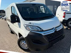 Weiß Gebraucht 2020 Citroën Jumper Start Van / Kleinbus | 14.990 € (Guter Preis)