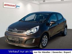 Braun Gebraucht 2014 Kia Rio Edition 7 Limousine | 6.399 € (Guter Preis)