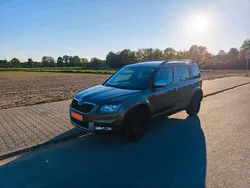 Braun Gebraucht 2014 Skoda Yeti SUV | 12.300 € (Fairer Preis)