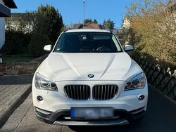 Weiß Gebraucht 2013 BMW X1 xLine SUV | 13.950 €