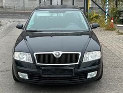 Schwarz Gebraucht 2008 Skoda Octavia Limousine | 950 € (Superpreis)