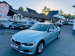 Glaciersilber metallic Gebraucht 2013 BMW 318 Comfort Edition Limousine | 8.890 € (Guter Preis)