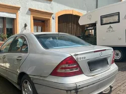 Silber Gebraucht 2001 Mercedes C220 Limousine | 1.850 € (Superpreis)