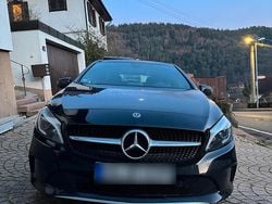 Schwarz Gebraucht 2018 Mercedes A180 Kleinwagen | 15.000 € (Superpreis)