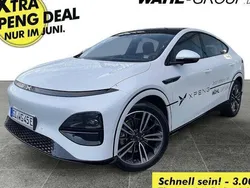 Weiß Gebraucht 2024 XPENG G6 AWD Performance SUV | 43.398 €