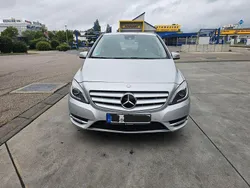 Grau Gebraucht 2011 Mercedes B200 Van / Kleinbus | 8.999 € (Etwas zu teuer)