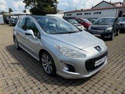 Silber Gebraucht 2011 Peugeot 308 Allure Limousine | 3.499 € (Fairer Preis)