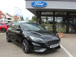 Schwarz Gebraucht 2020 Ford Focus ST Limousine | 26.990 € (Etwas zu teuer)