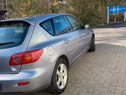 Silber Gebraucht 2005 Mazda 3 Exclusive Limousine | 1.500 € (Etwas zu teuer)