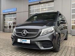 Grau Gebraucht 2022 Mercedes V300 Avantgarde Van / Kleinbus | 64.500 € (Teuer)