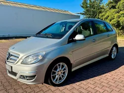 Silber Gebraucht 2010 Mercedes B180 Sport Van / Kleinbus | 6.695 € (Fairer Preis)