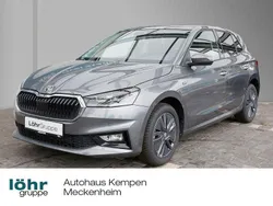 Grau Gebraucht 2024 Skoda Fabia Drive Limousine | 20.450 € (Guter Preis)