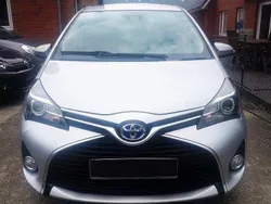 Silber Gebraucht 2016 Toyota Yaris Edition-S Limousine | 10.900 € (Superpreis)