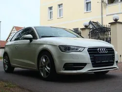 Weiß Gebraucht 2014 Audi A3 Ambition Limousine | 6.990 € (Superpreis)