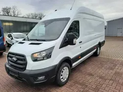 Weiß (frost weiß) Gebraucht 2023 Ford Transit Trend Abholung | 27.500 € (Guter Preis)