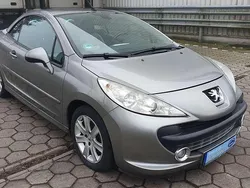 Lack grau/metallic Gebraucht 2008 Peugeot 207 Roland Garros Cabrio | 2.500 € (Guter Preis)