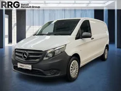Arktikweiss Gebraucht 2020 Mercedes Vito Van / Kleinbus | 31.990 € (Etwas zu teuer)
