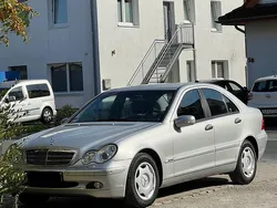 Silber Gebraucht 2003 Mercedes C180 Limousine | 4.000 € (Etwas zu teuer)
