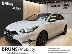 Casa white s Gebraucht 2022 Kia Ceed Spirit Limousine | 20.980 € (Guter Preis)