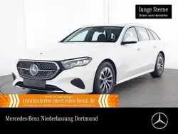 Weiß Gebraucht 2024 Mercedes E200 Avantgarde Limousine | 43.980 € (Superpreis)
