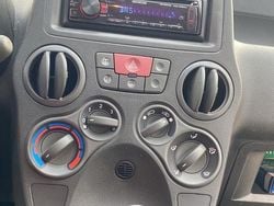 Gelb Gebraucht 2009 Fiat Panda Kleinwagen | 2.550 € (Teuer)