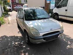 Andere farben Gebraucht 1999 Daihatsu Sirion Kleinwagen | 399 €