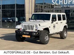 Bright white clear coat Gebraucht 2012 Jeep Wrangler Sahara SUV | 27.999 € (Teuer)