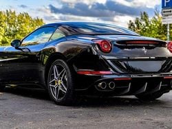 Schwarz Gebraucht 2015 Ferrari California Cabrio | 124.900 € (Superpreis)