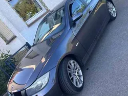Grau Gebraucht 2008 BMW 320 Limousine | 4.000 € (Fairer Preis)