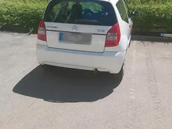 Weiß Gebraucht 2009 Citroën C2 Kleinwagen | 2.500 € (Etwas zu teuer)