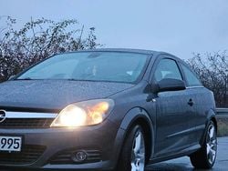 Grau Gebraucht 2009 Opel Astra GTC Limousine | 2.500 € (Guter Preis)