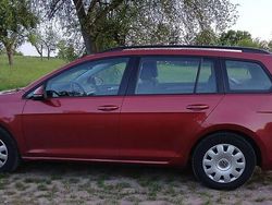 Rot Gebraucht 2015 VW Golf VII Comfortline Kombi | 10.600 € (Fairer Preis)
