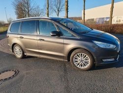 Grau Gebraucht 2016 Ford Galaxy Van / Kleinbus | 19.700 € (Guter Preis)