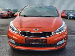Orange Gebraucht 2013 Kia ProCeed Kleinwagen | 4.400 € (Guter Preis)