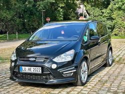 Schwarz Gebraucht 2010 Ford S-MAX Titanium S Van / Kleinbus | 5.900 € (Fairer Preis)