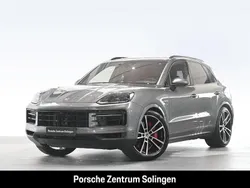 Grau quarzitgraumetallic metallic Gebraucht 2024 Porsche Cayenne S E-Hybrid SUV | 109.500 € (Superpreis)