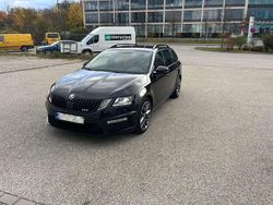 Schwarz Gebraucht 2019 Skoda Octavia RS Kombi | 15.800 € (Fairer Preis)