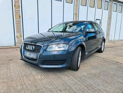 Grau Gebraucht 2009 Audi A3 Sportback Kombi | 6.000 € (Fairer Preis)