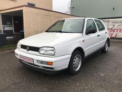 Weiß Gebraucht 1995 VW Golf Limousine | 2.200 €