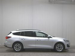 Silber Gebraucht 2022 Ford Focus Cool & Connect Kombi | 10.880 € (Superpreis)