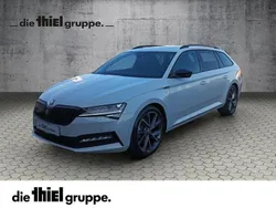 Weiß Gebraucht 2023 Skoda Superb SportLine Kombi | 36.990 € (Superpreis)