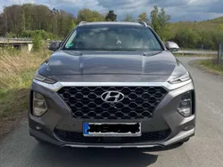 Grau Gebraucht 2020 Hyundai Santa Fe Premium SUV | 28.499 € (Guter Preis)