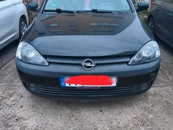 Schwarz Gebraucht 2001 Opel Corsa Kleinwagen | 900 €