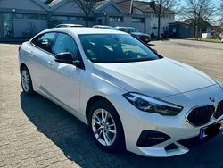 Weiß Gebraucht 2020 BMW 218 Sport Line Limousine | 26.000 € (Teuer)