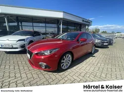 Rubinrot (rot) Gebraucht 2015 Mazda 3 Edition Limousine | 13.990 € (Fairer Preis)