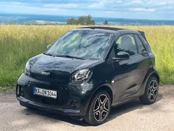 Schwarz Gebraucht 2021 Smart ForTwo Electric Drive Cabrio | 10.000 € (Guter Preis)