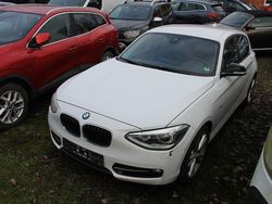 Weiß Gebraucht 2011 BMW 118 Sport Line Kleinwagen | 4.900 € (Superpreis)