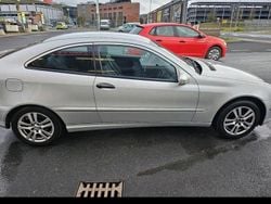Silber Gebraucht 2003 Mercedes C180 Coupé | 2.300 € (Guter Preis)