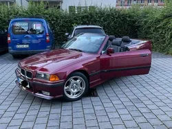 Rot Gebraucht 1994 BMW 318 Cabriolet Cabrio | 7.499 €