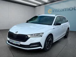Weiß Gebraucht 2024 Skoda Octavia Kombi | 30.399 € (Guter Preis)